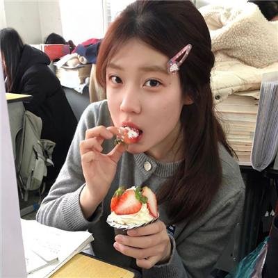 白雪公主之魔镜魔镜 在线观看